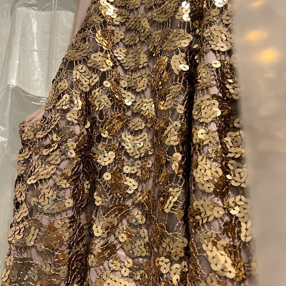 Aidan Mattox sequin column gown - Picture 2 of 8